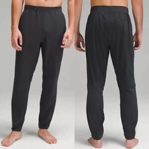 Lululemon Men's In Mind Pant 30" Tapered Yoga Jogger Size S